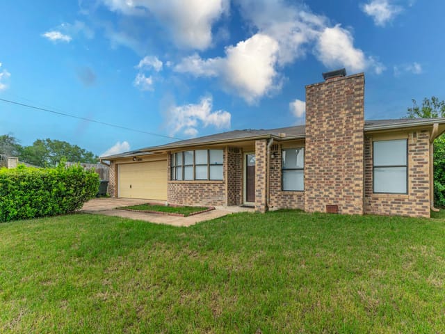 4301 River Oaks Dr