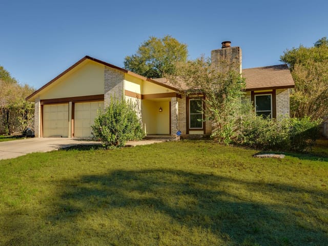4304 Red Cloud Dr