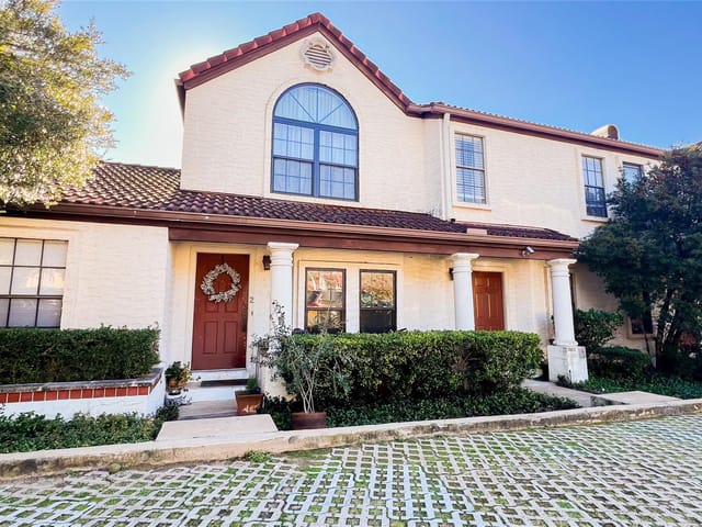 4305 Bonnell Vista CV Unit #A-2