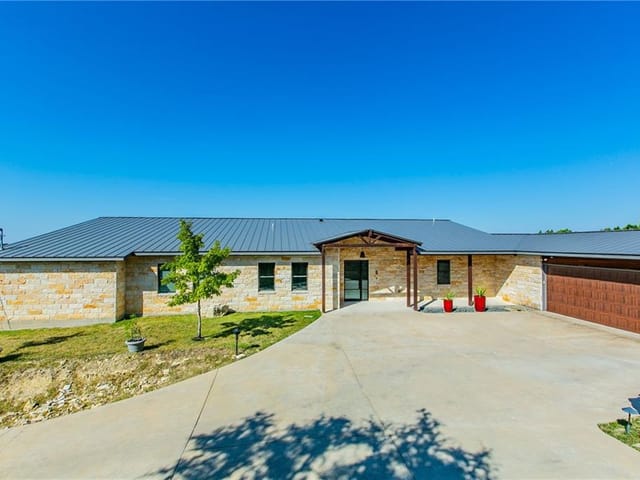4305 Hennig DR