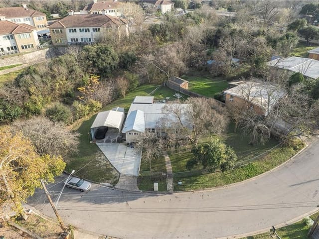 4305 Mount Vernon Dr