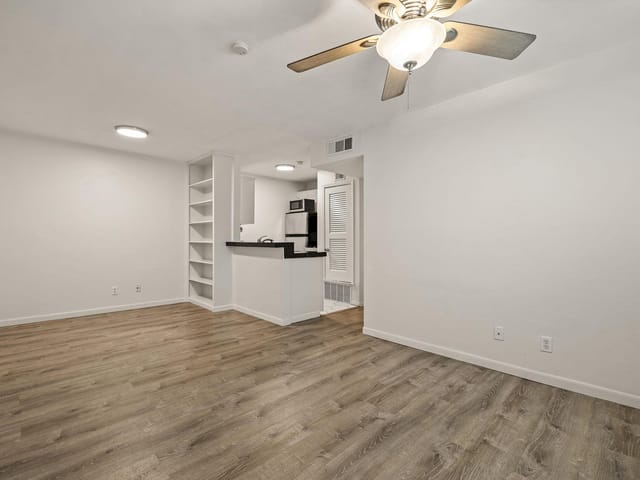 4306 Avenue A Unit #105