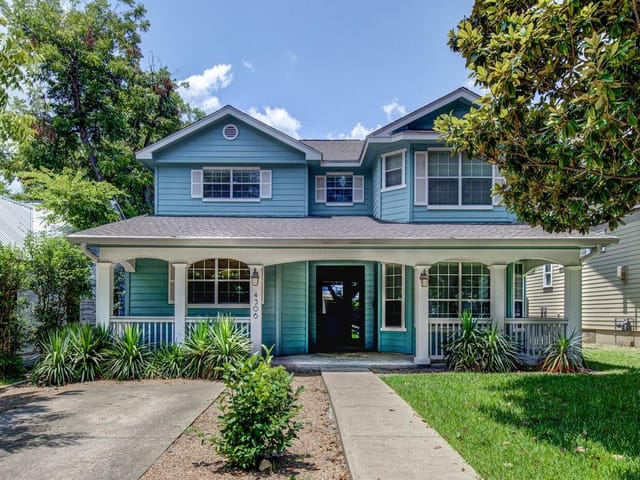 4306 Bellvue Ave