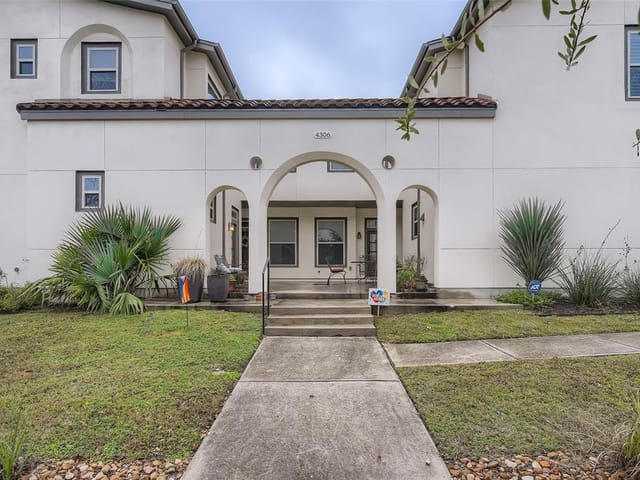 4306 Berkman Dr Unit #E
