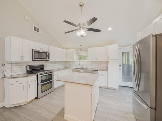4306 Mount Vernon Dr