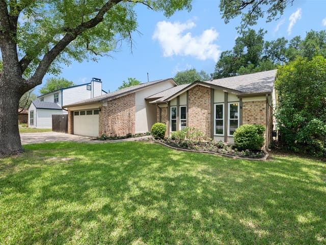 4306 Oak Creek Dr