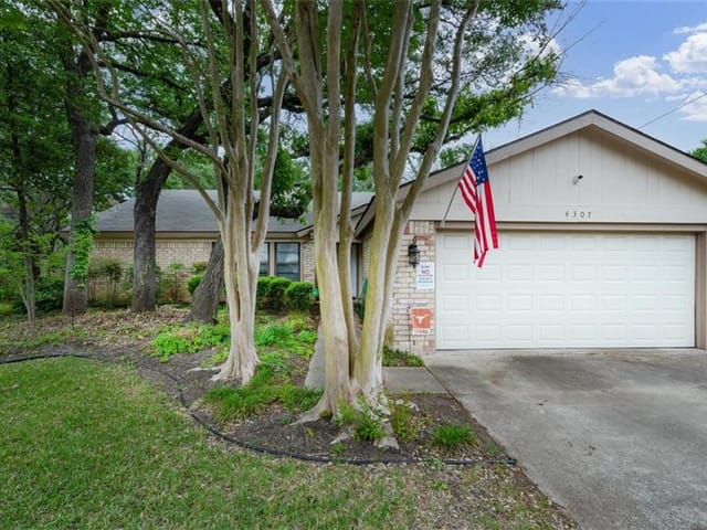 4307 Las Palmas Dr