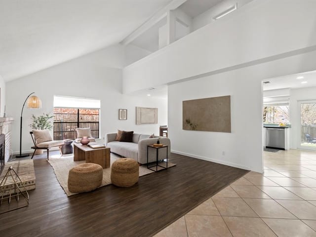 4307 Zuni Dr
