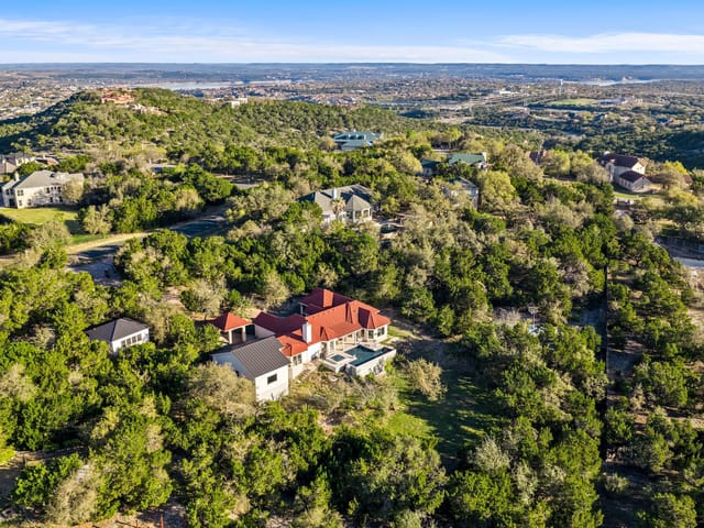 4309 Travis Vista DR