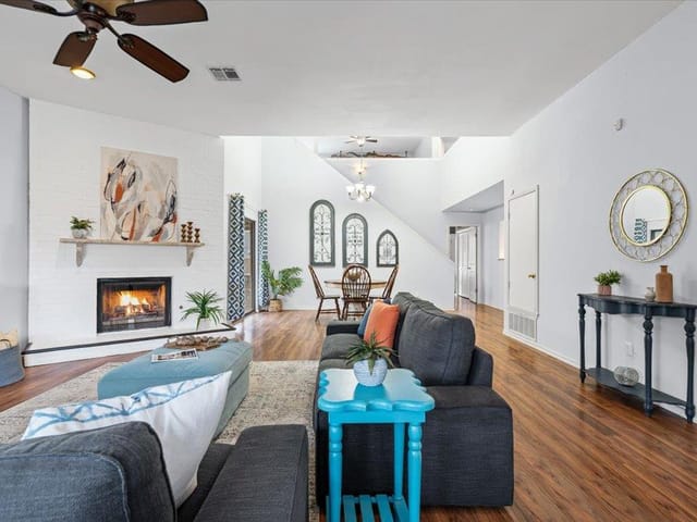 4311 Clarno DR