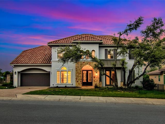 4313 Bat Falcon Dr
