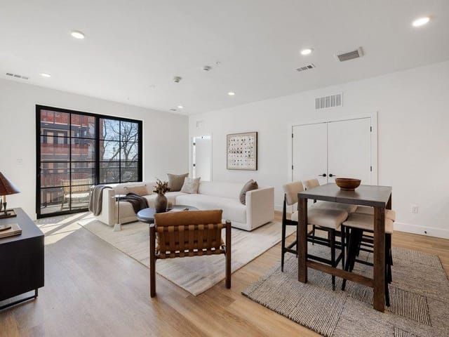 4315 S Congress Ave Unit #317