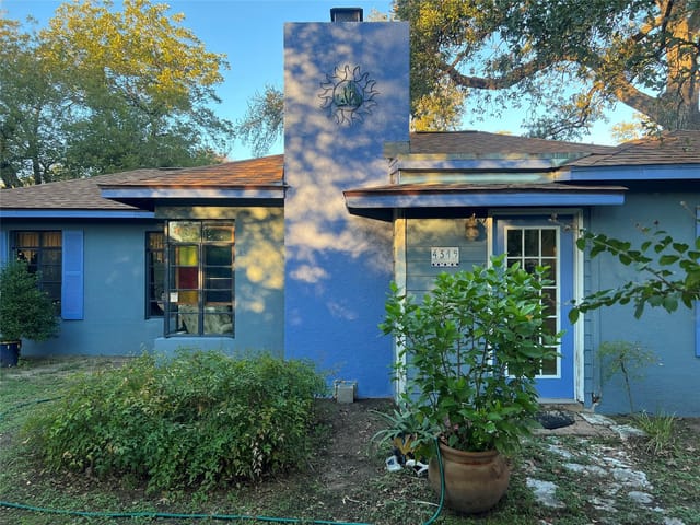 4319 Airport BLVD