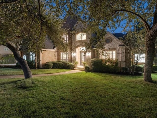 4320 Rio Robles Dr