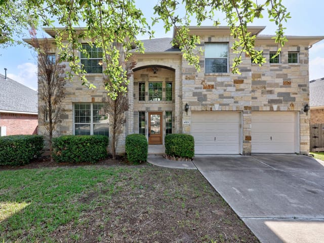 4323 Angelico LN