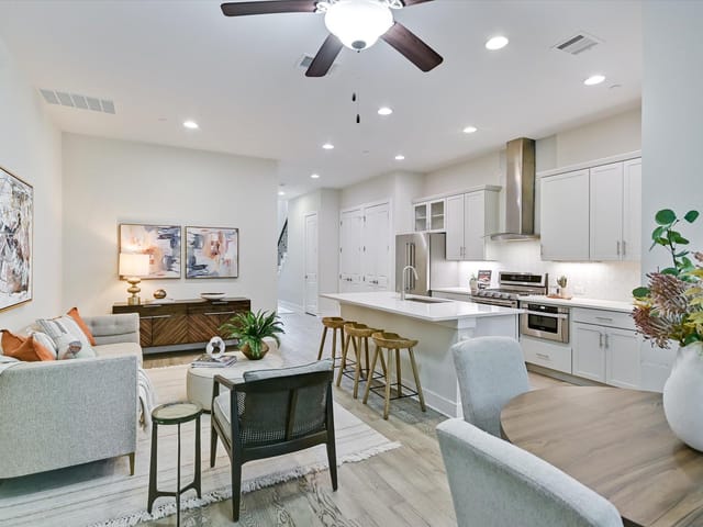 4323 Spicewood Springs RD Unit #10