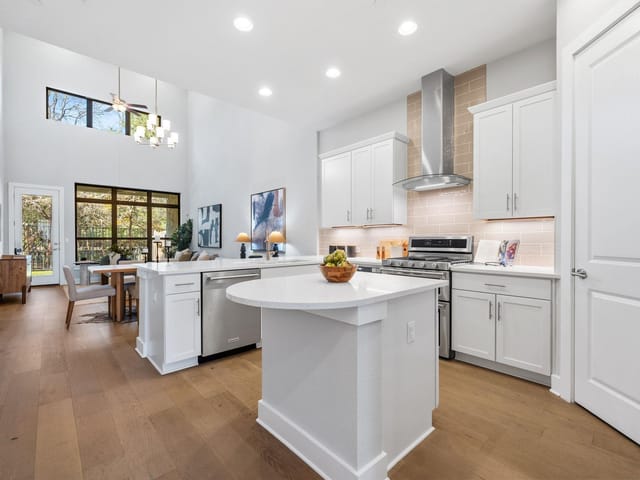 4323 Spicewood Springs Rd Unit #9