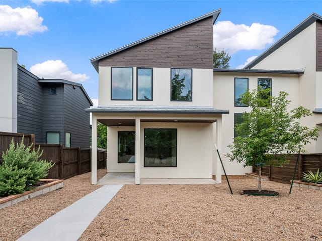 4324 Airport BLVD Unit #B