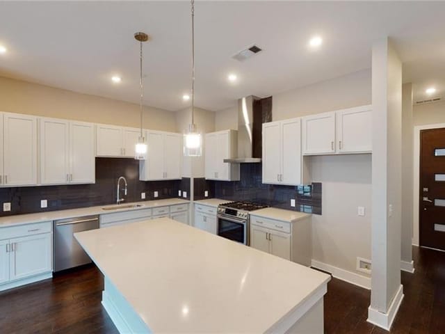 4325 Jackson Ave Unit #2101