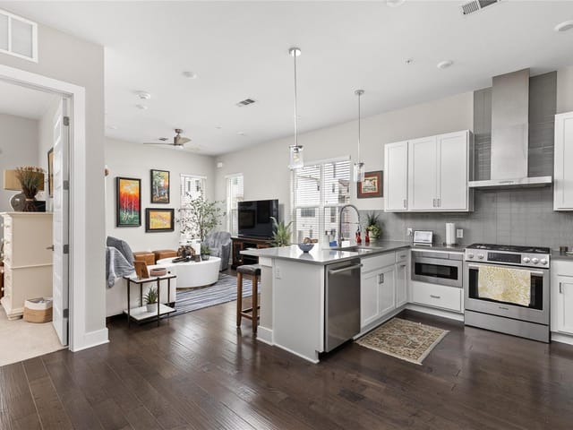 4325 Jackson Ave Unit #2105