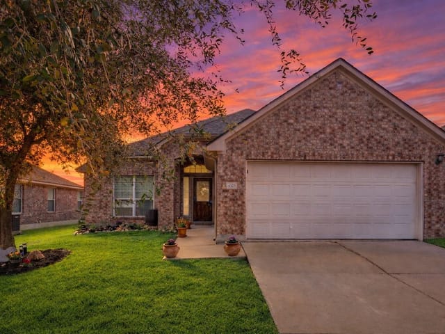 4325 Rolling Water Dr