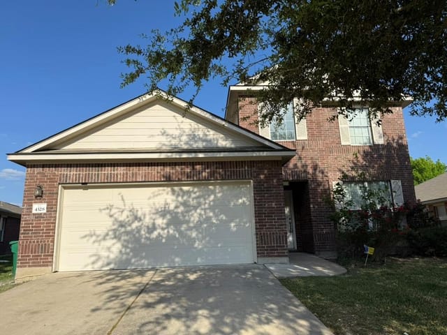 4328 Hidden Park Dr