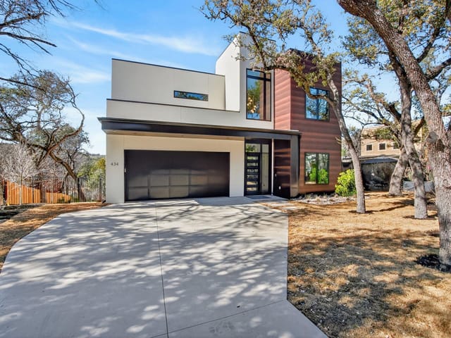 434 Brady Ln