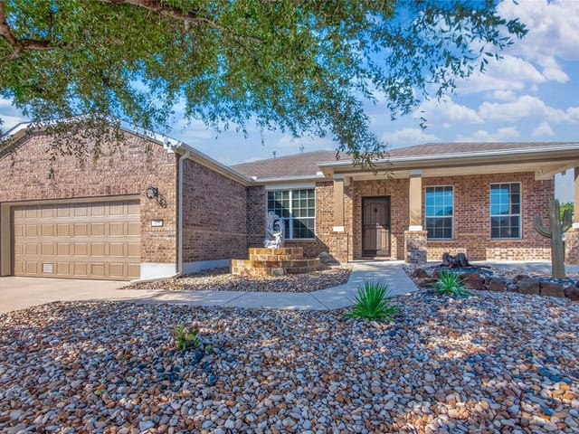 435 Davis Mountain CIR