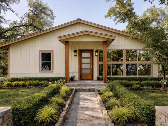 435 Spangenberg RD