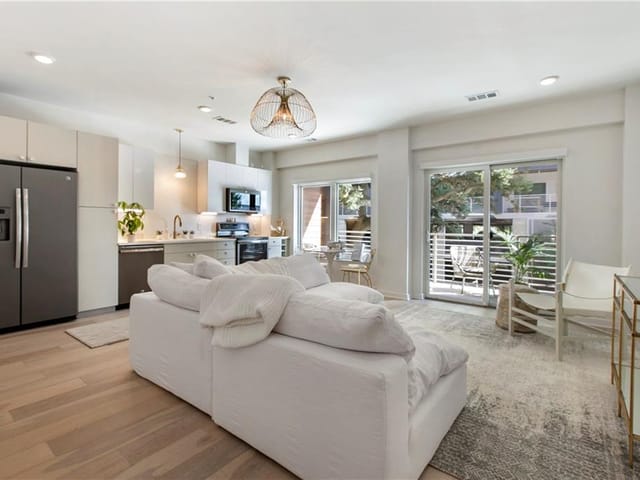 4361 S Congress Ave Unit #222