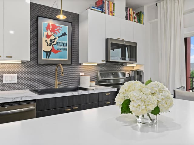 4361 S Congress Ave Unit #427