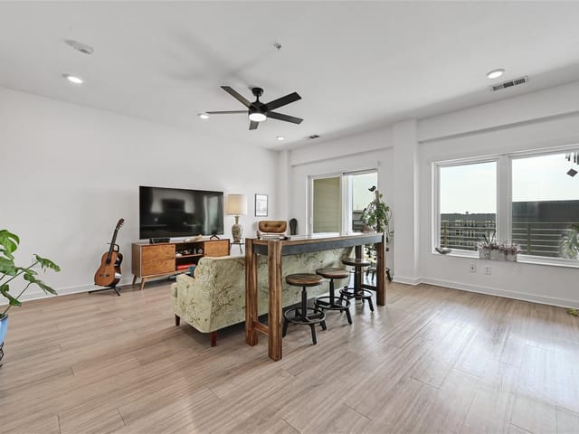 4361 S Congress Ave Unit #513