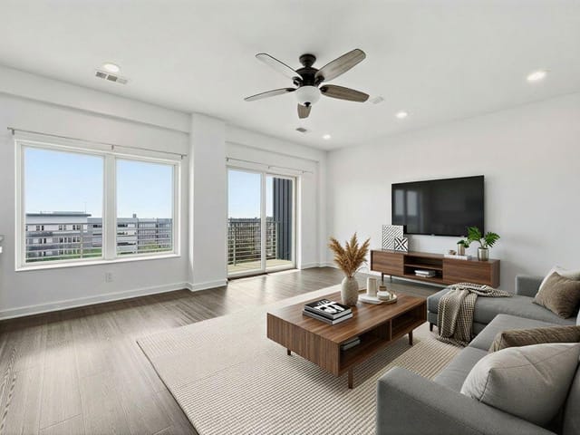 4361 S Congress Ave Unit #526