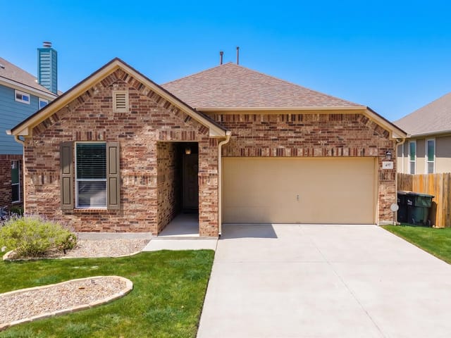 437 Sheepshank DR