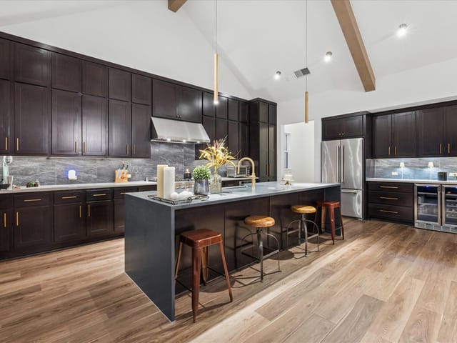 437 Trabuco BND