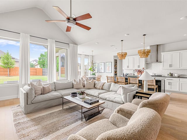 438 Premier Park Loop