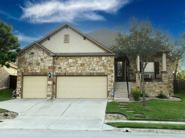 439 Drury Ln