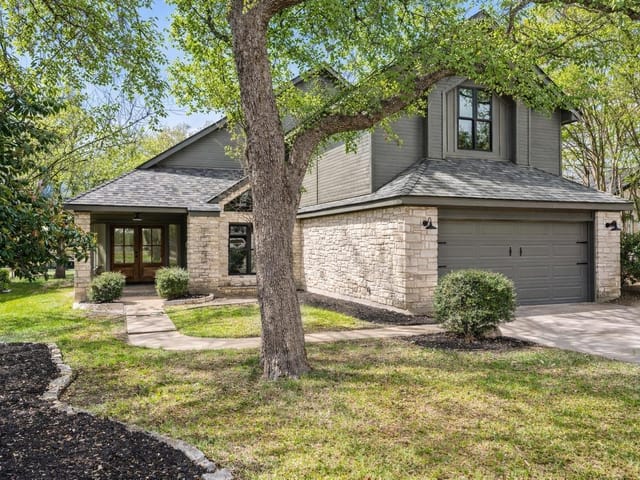44 Brookhollow Dr