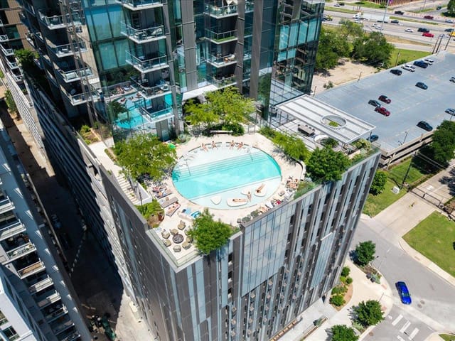 44 East Ave Unit #1609