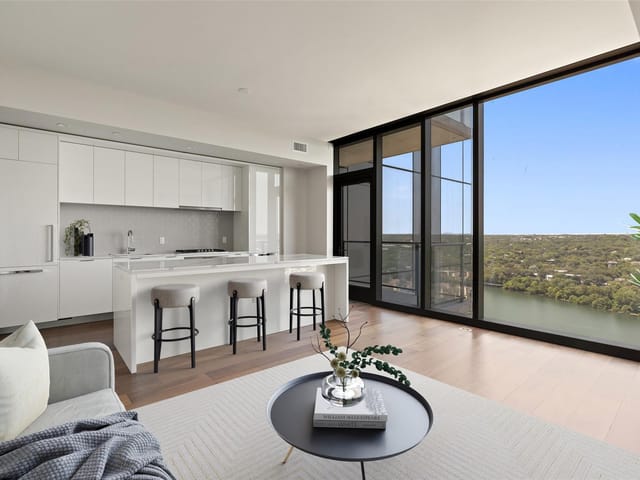 44 East Ave Unit #2011