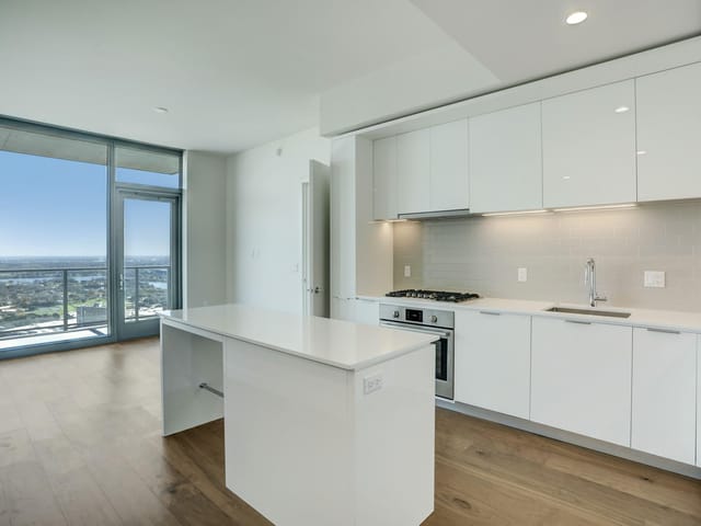 44 East Ave Unit #3406