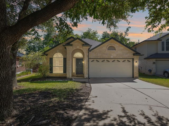 4400 Destinys Gate DR