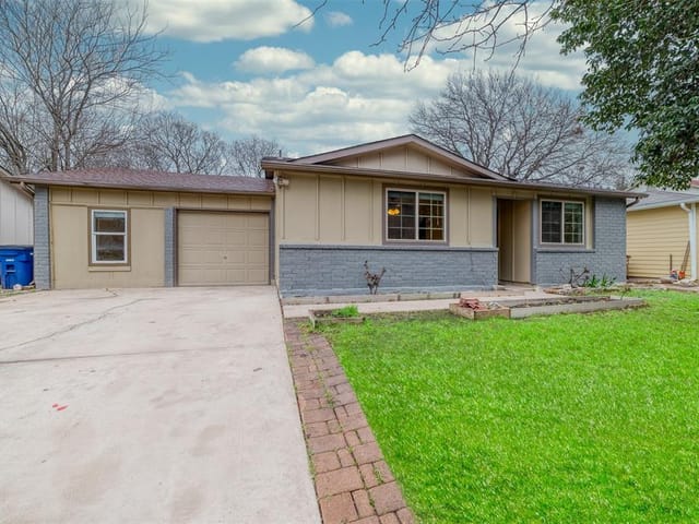 4400 Dove Springs Dr