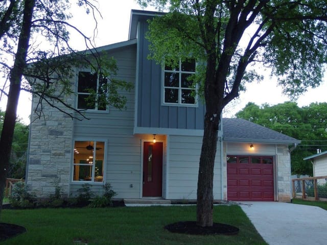 4400 Elmsgrove Dr