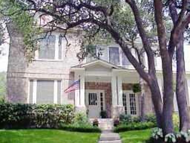 4400 ENCLAVE Cv