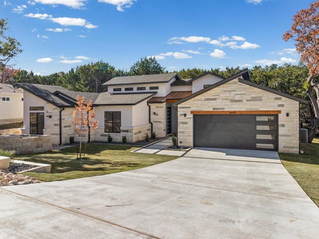 4400 Lindberg Ln