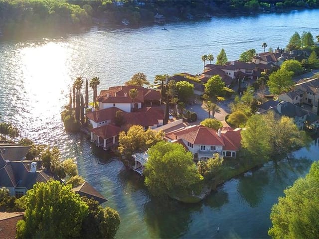 4401 Island Cv