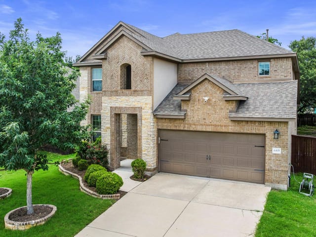 4401 Trinity Woods ST