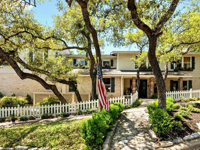 4403 Canyonside Trl
