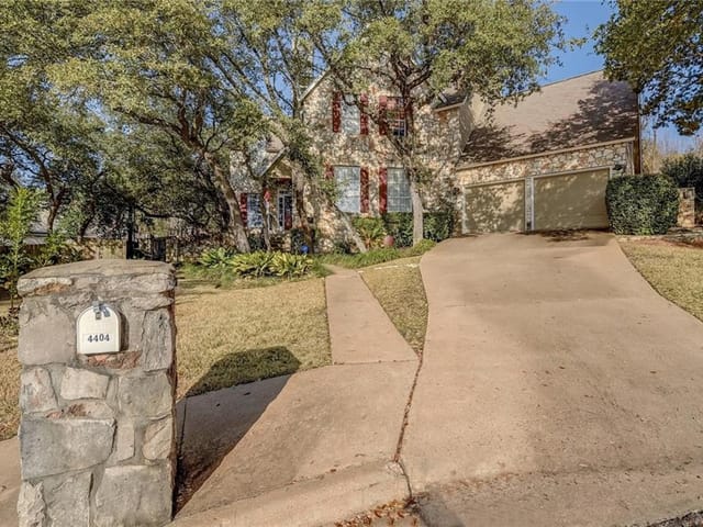 4404 Enclave Cv